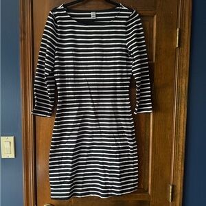 Old Navy Black and White Striped Long Sleeve Dress